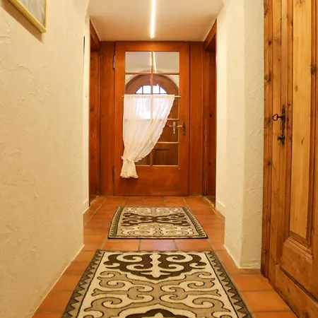 Surlej Apartment *