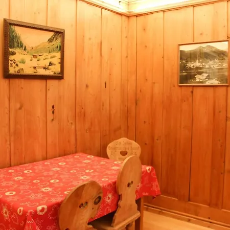 Surlej Apartment *